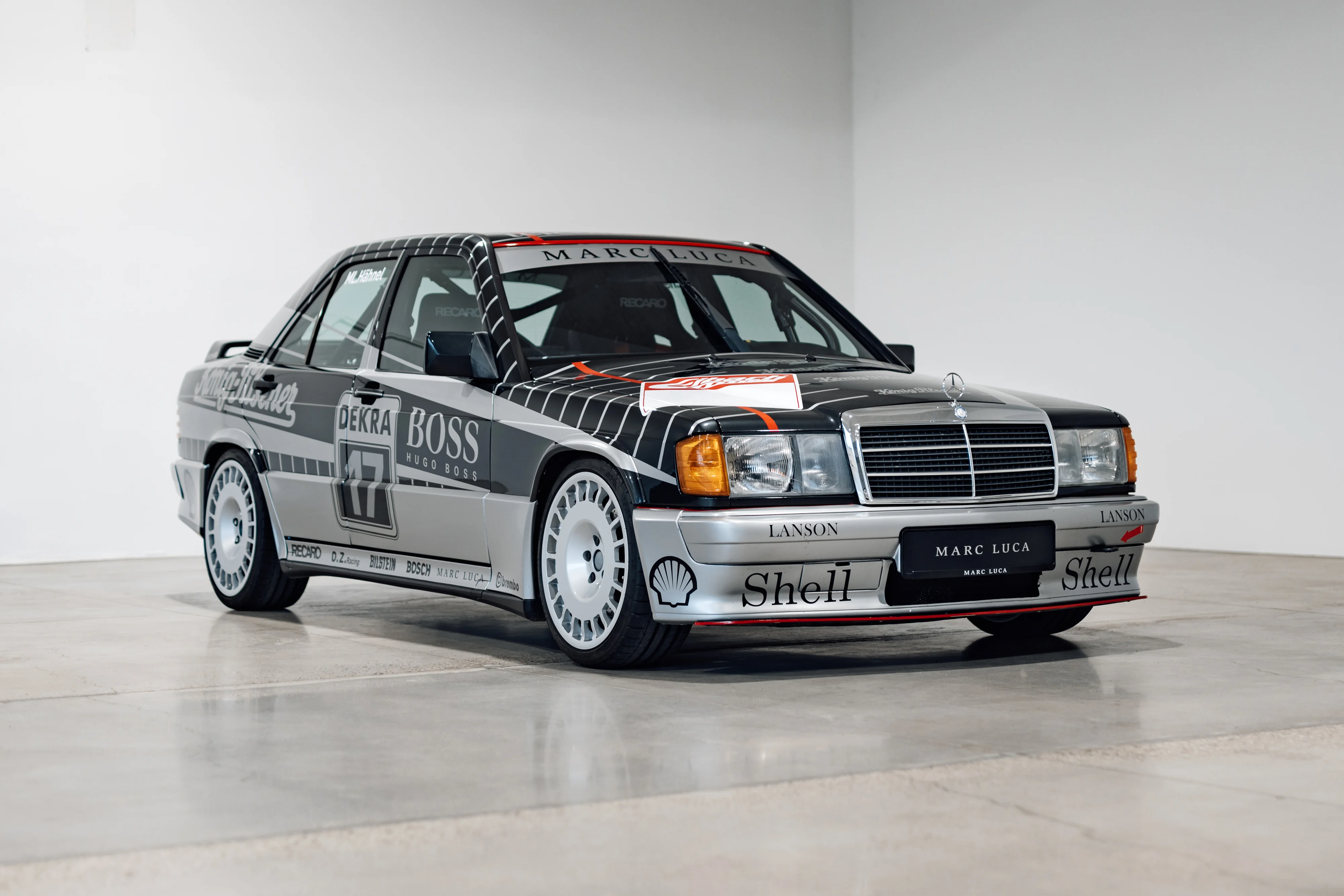Mercedes-Benz 190E-2.5-16